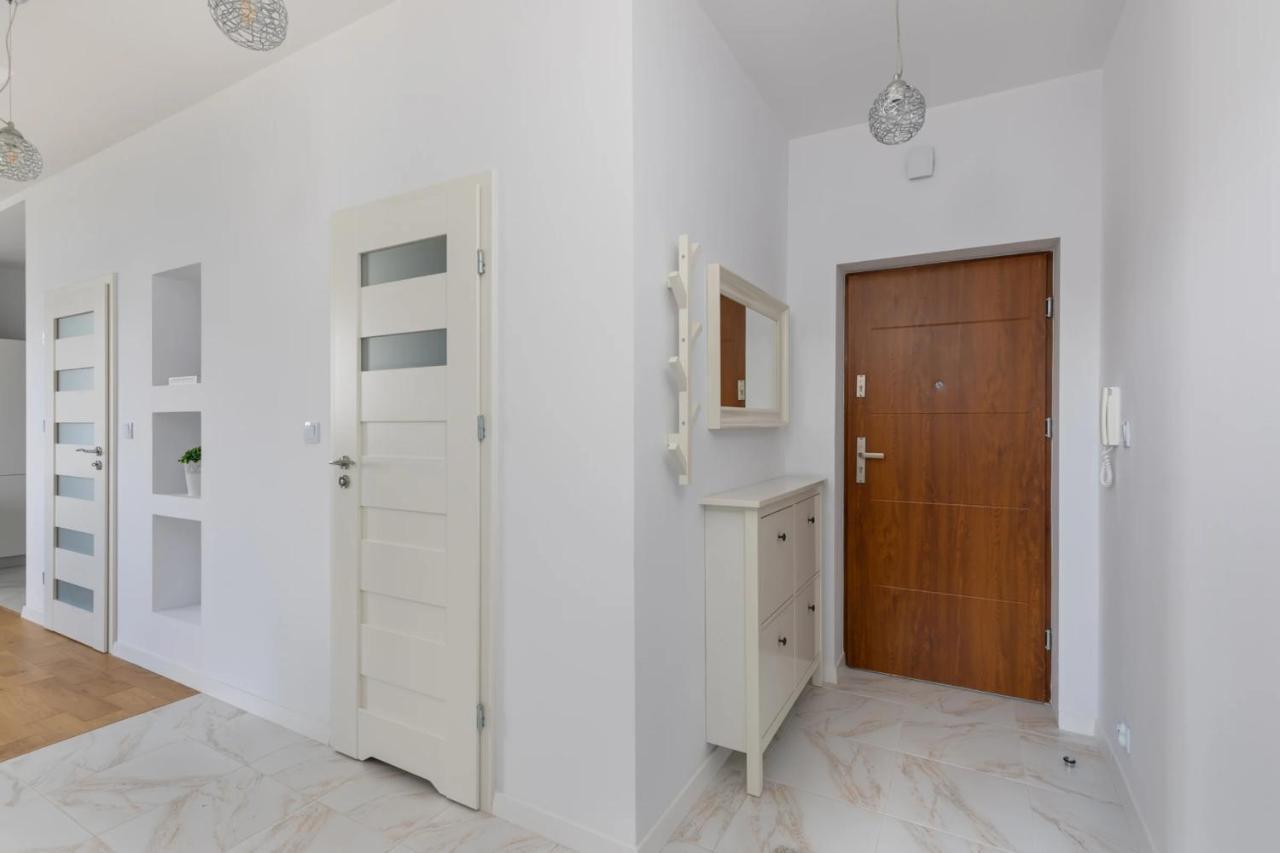 Panoramic City View Apartment Near Old Town *